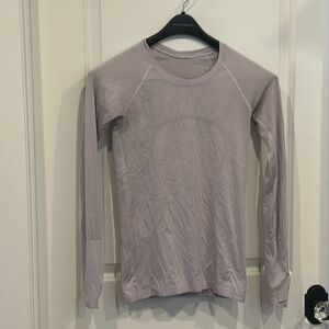 Lululemon athletic top